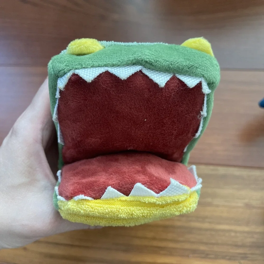 BarkBox Crikey Crocodile Australian Outbark Plush‎ Treat Trap Dog Toy Squeaker